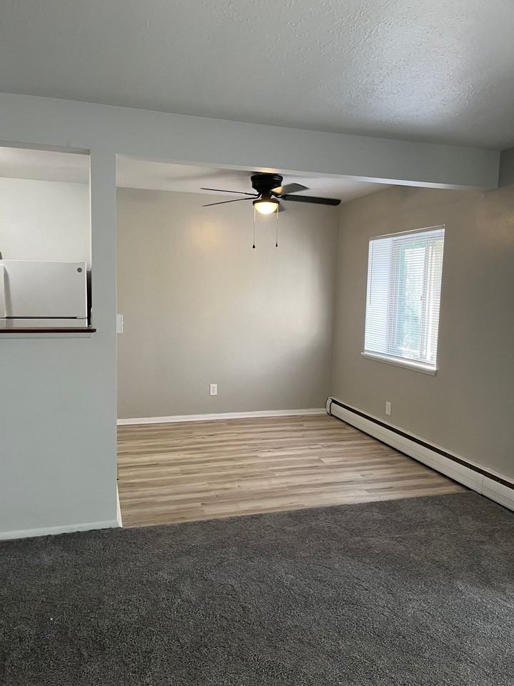2 bedroom Apartment - Photo 3 of 17