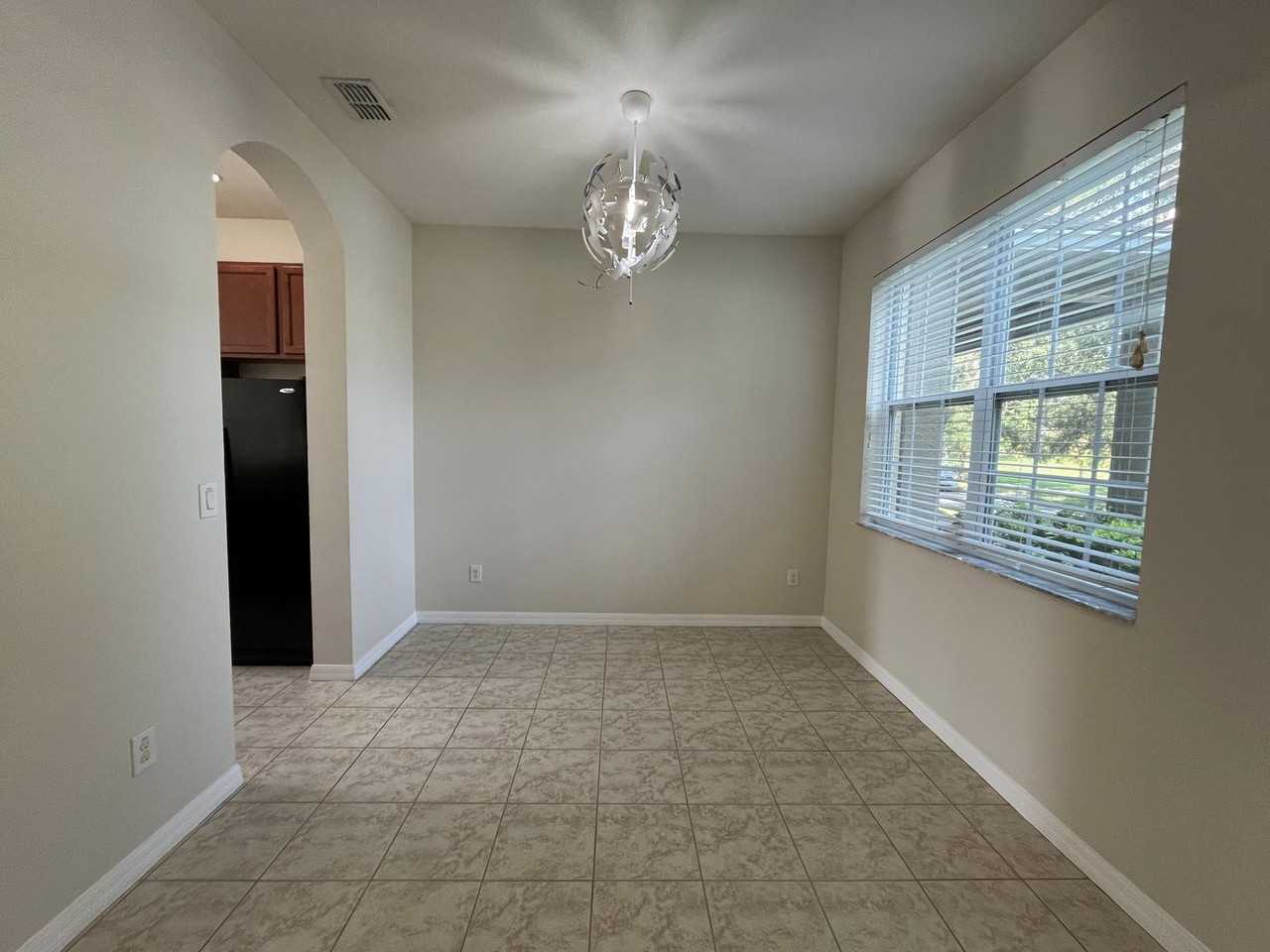 10140 Sandstone Pond Way - Photo 5 of 33