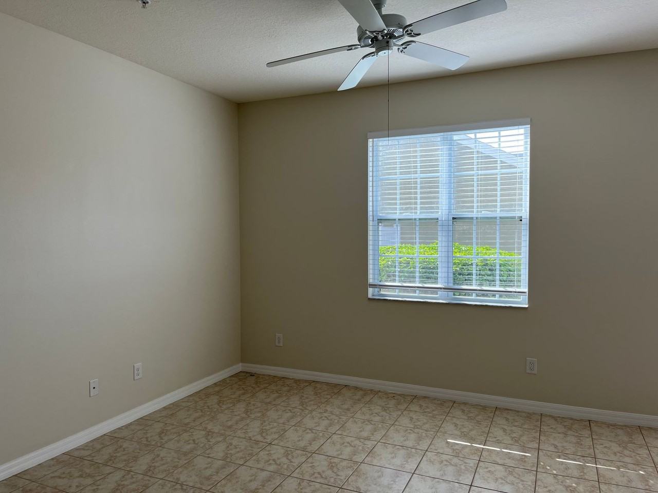 10140 Sandstone Pond Way - Photo 7 of 33