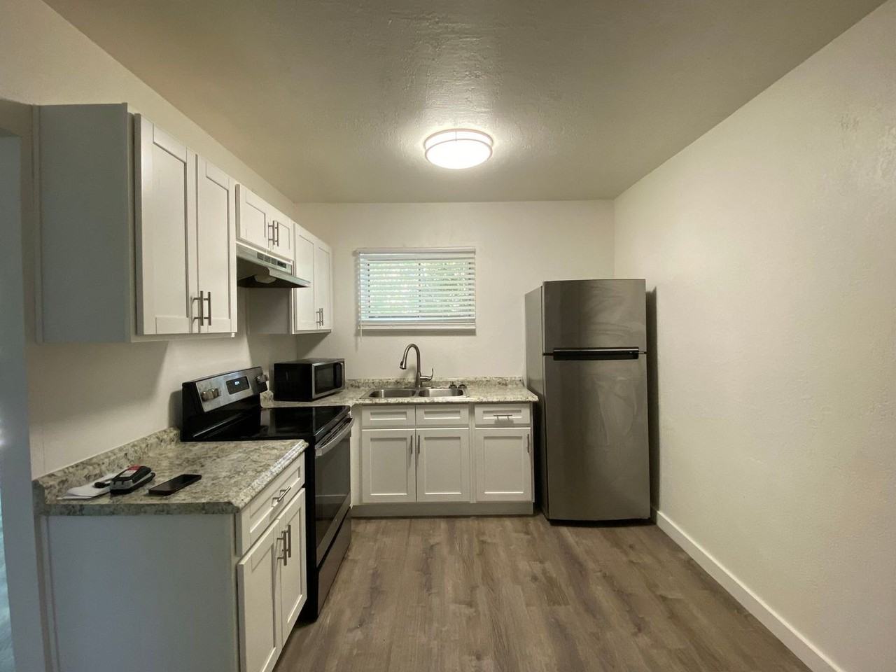 Rothko - Photo 2 of 7