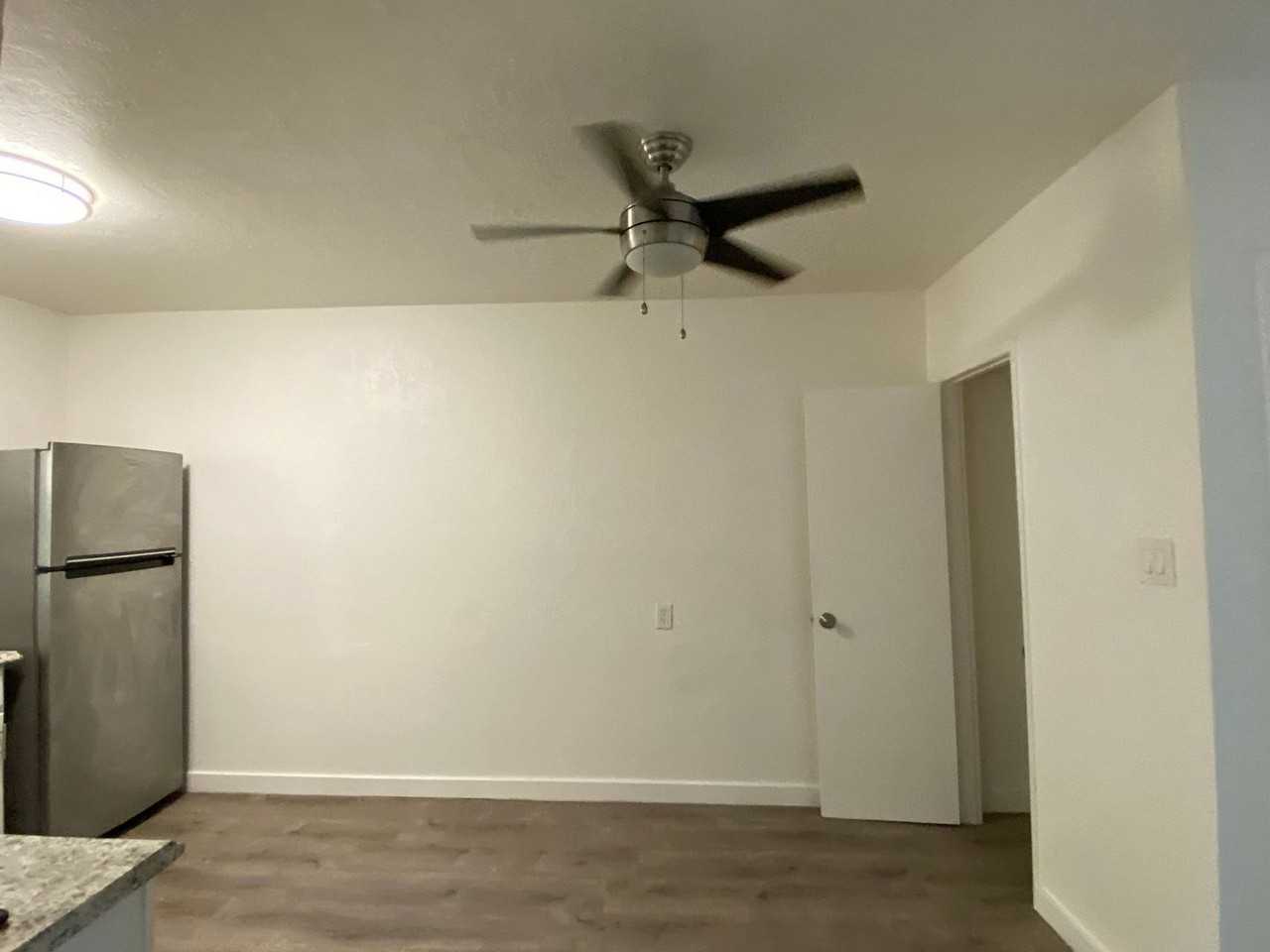 Rothko - Photo 6 of 7