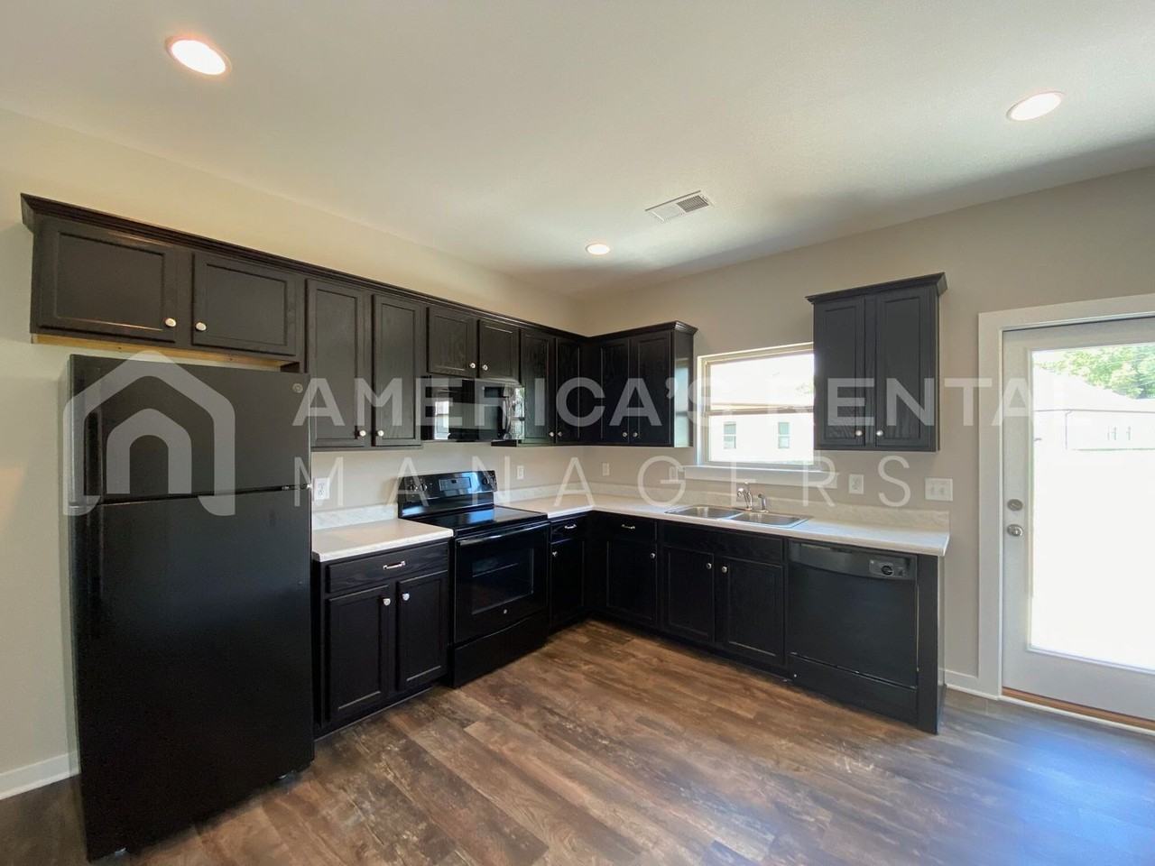68 Water Oak Dr - Photo 2 of 19
