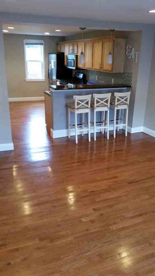 1823 Jane St - Photo 3 of 12