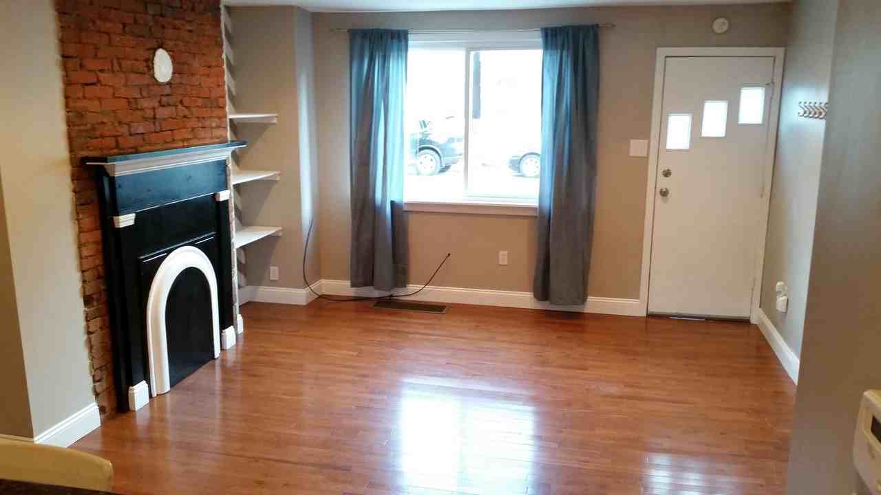 1823 Jane St - Photo 6 of 12