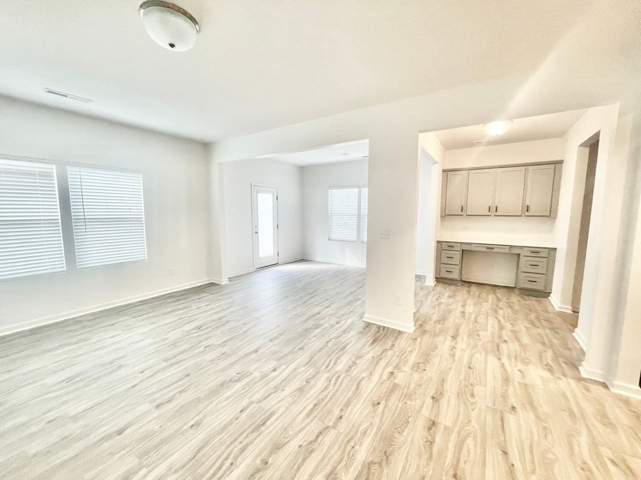119 Gaelic Dr - Photo 3 of 18