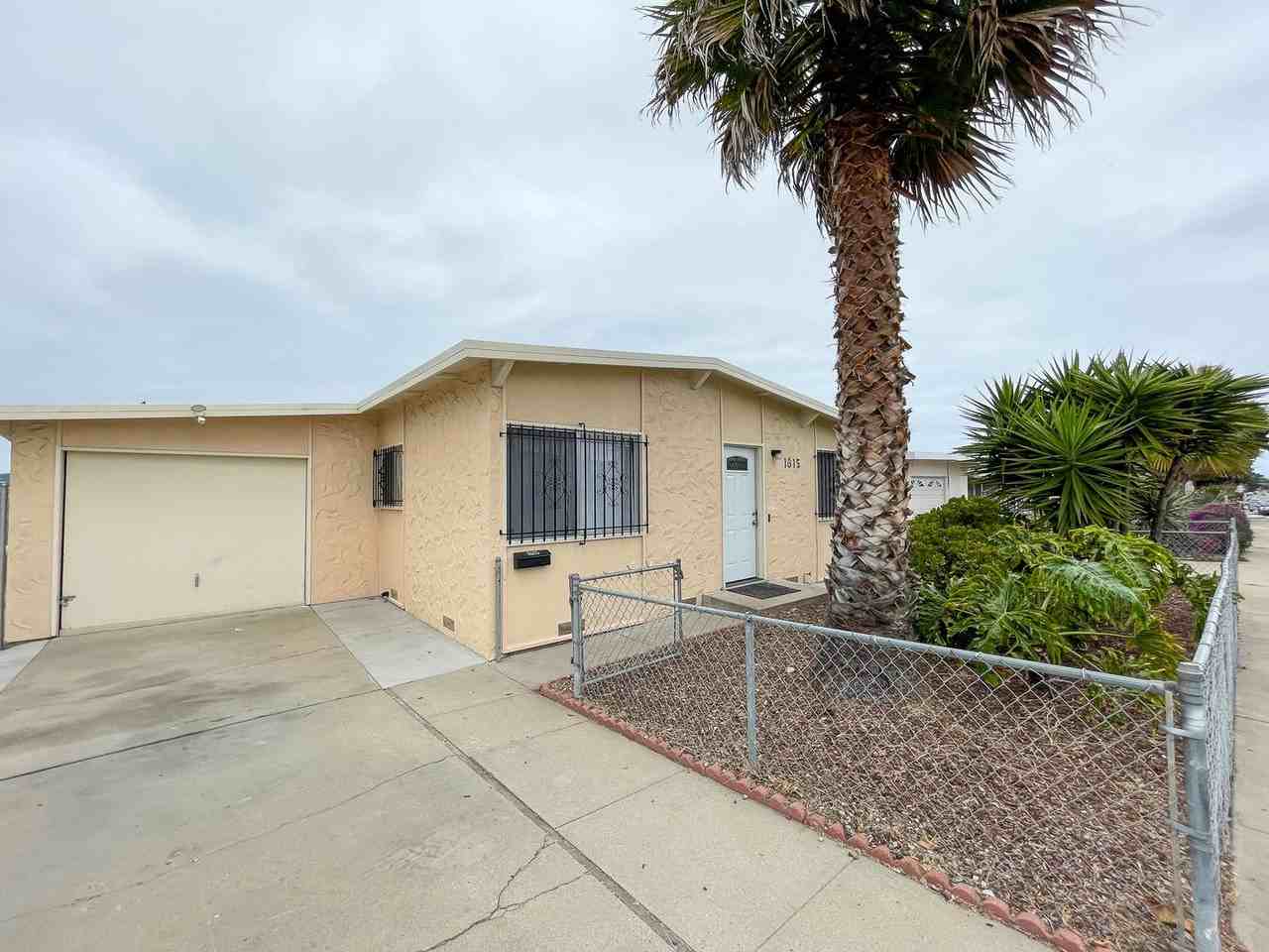 1615 Flores St - Photo 2 of 18