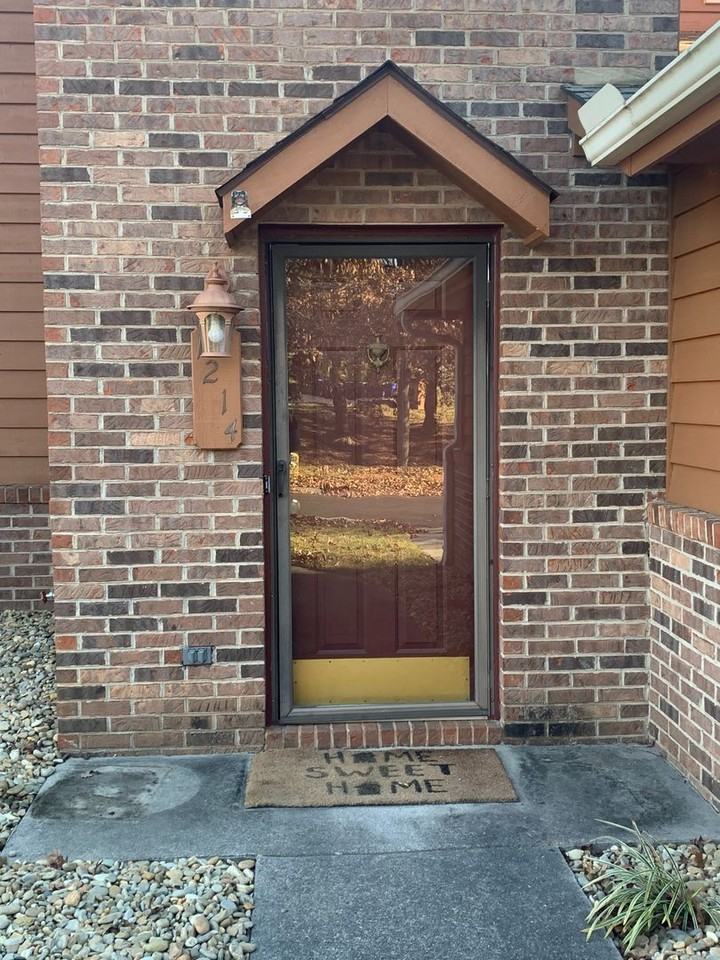 1214 Secretariat Dr - Photo 2 of 32