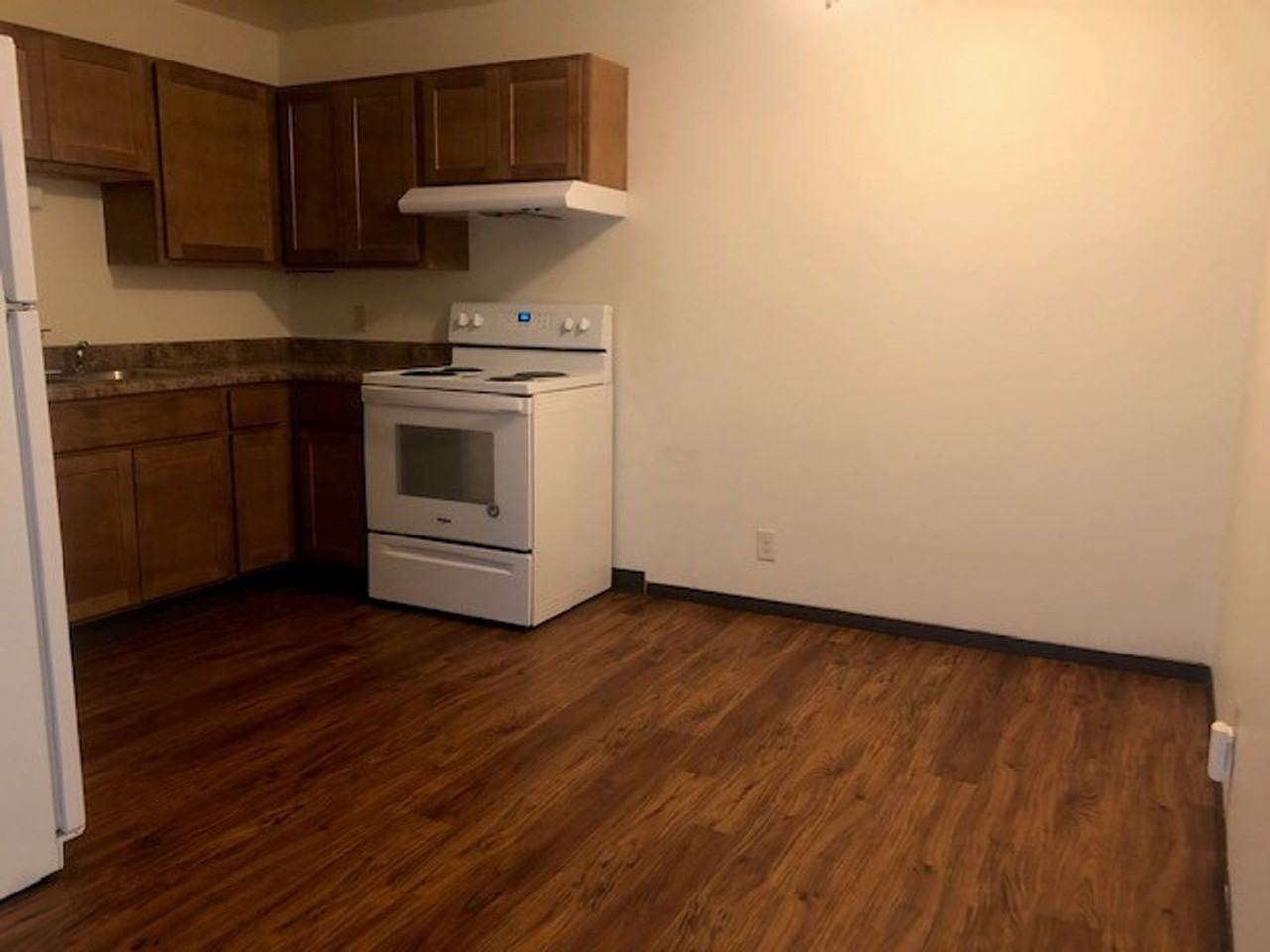 BHL - 520 Mill Avenue - Photo 5 of 9