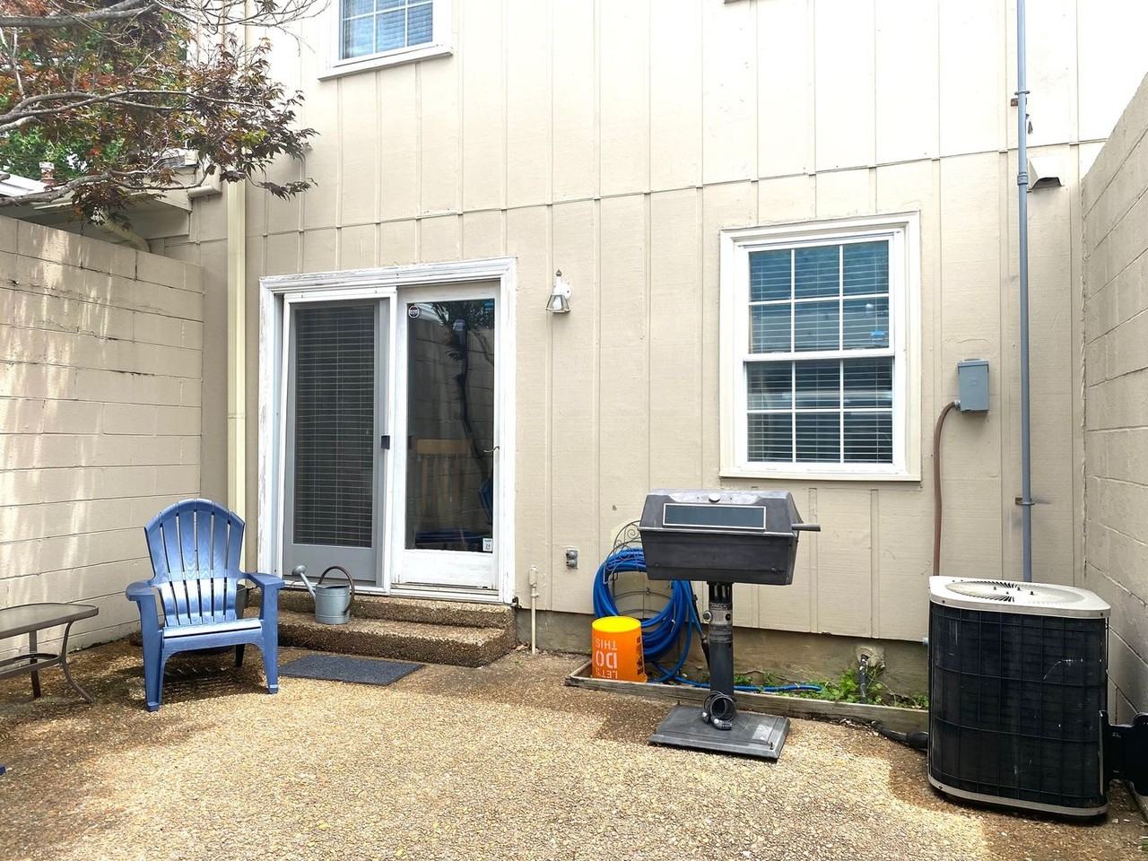 125 Plantation Ct - Photo 2 of 20