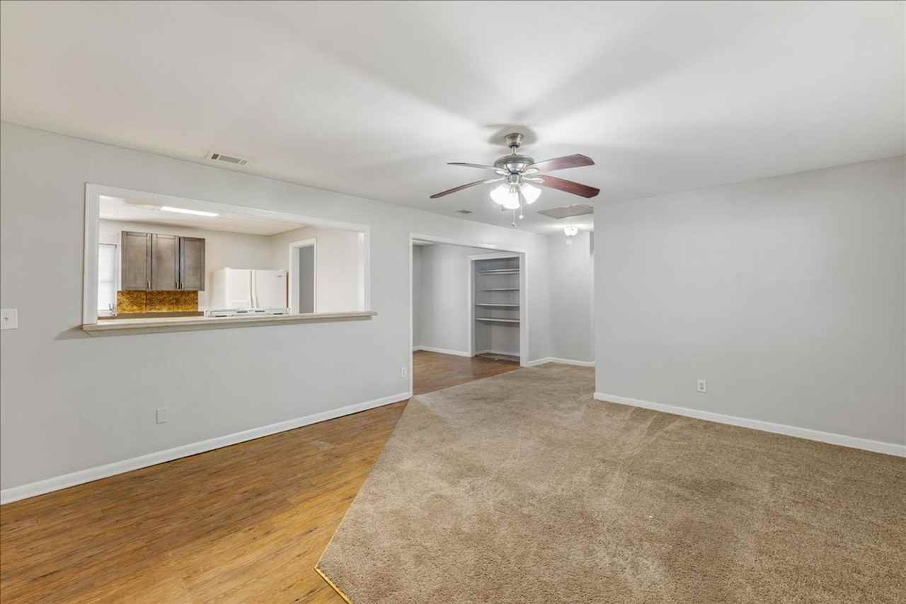 103 Chapel Dr - Photo 3 of 36