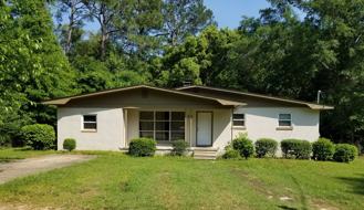 215 Bamboo Dr - Photo 1 of 1