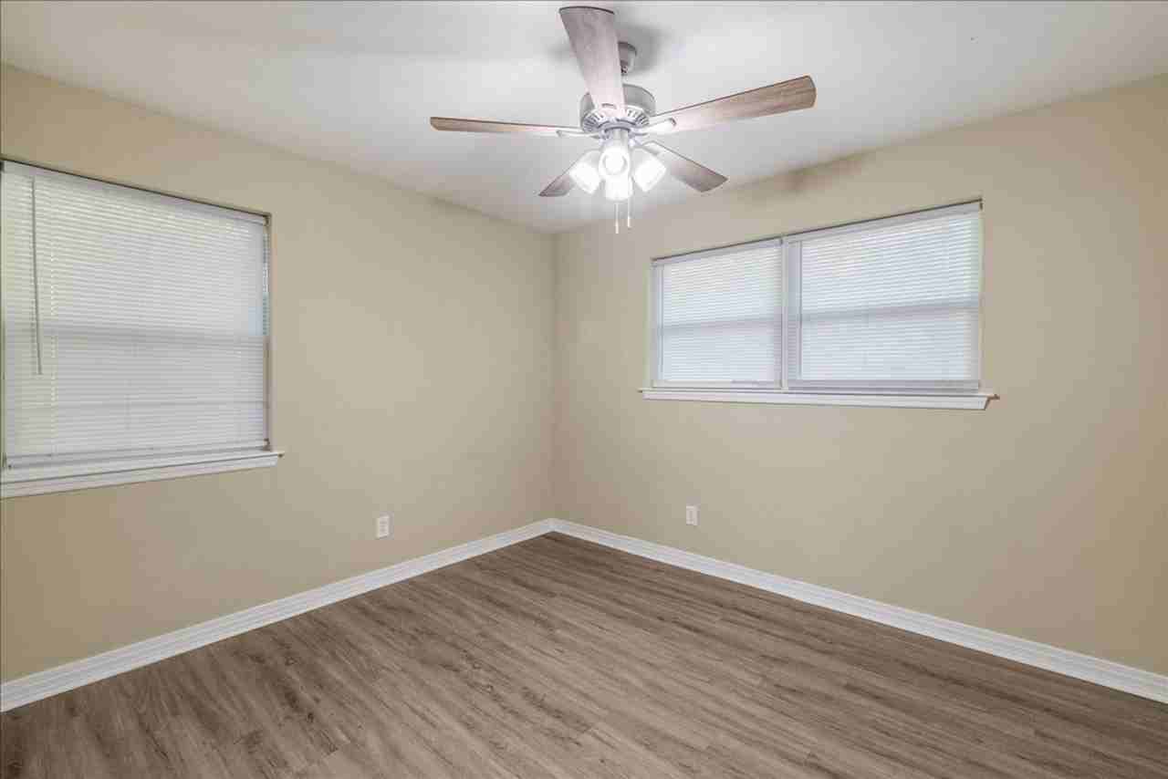 207 Iris Cir - Photo 7 of 45