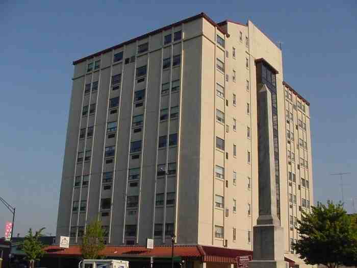 131 E Broad St #709