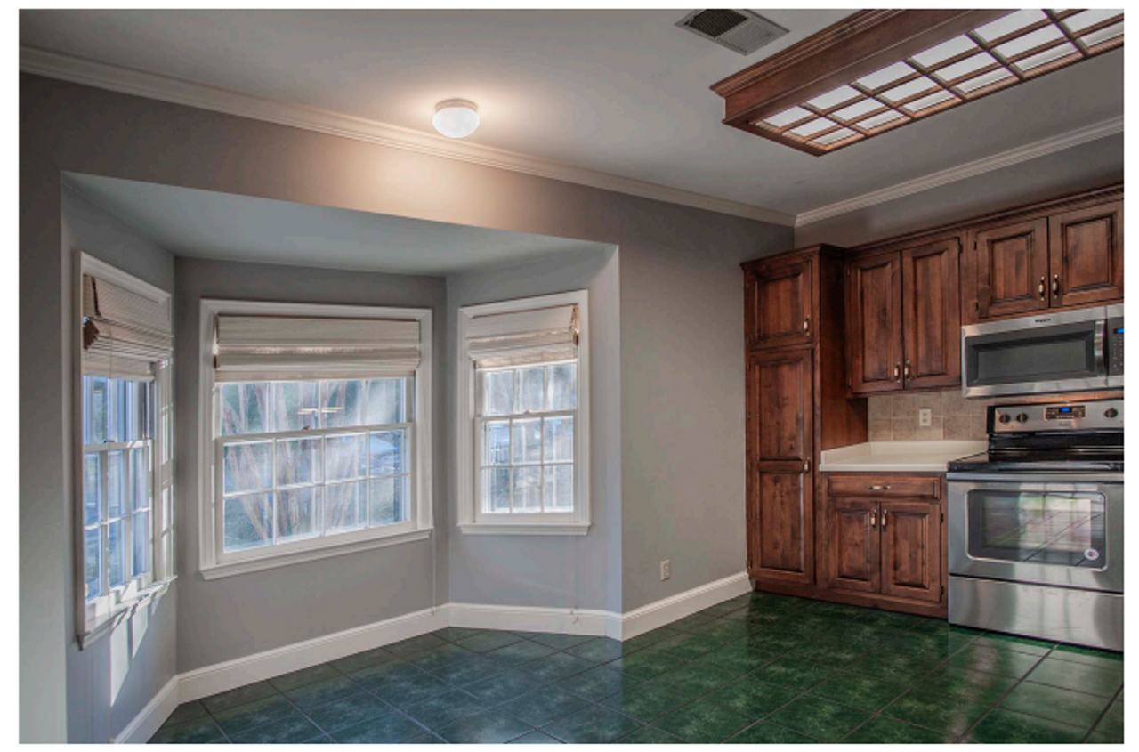 306 S Pope St - Photo 7 of 12