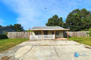 featured image of 832 N Combee Rd