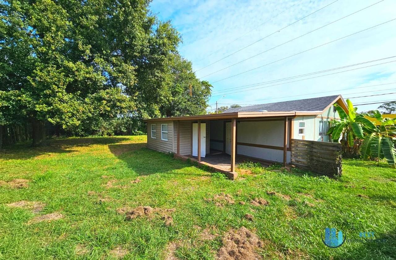 832 N Combee Rd - Photo 5 of 20