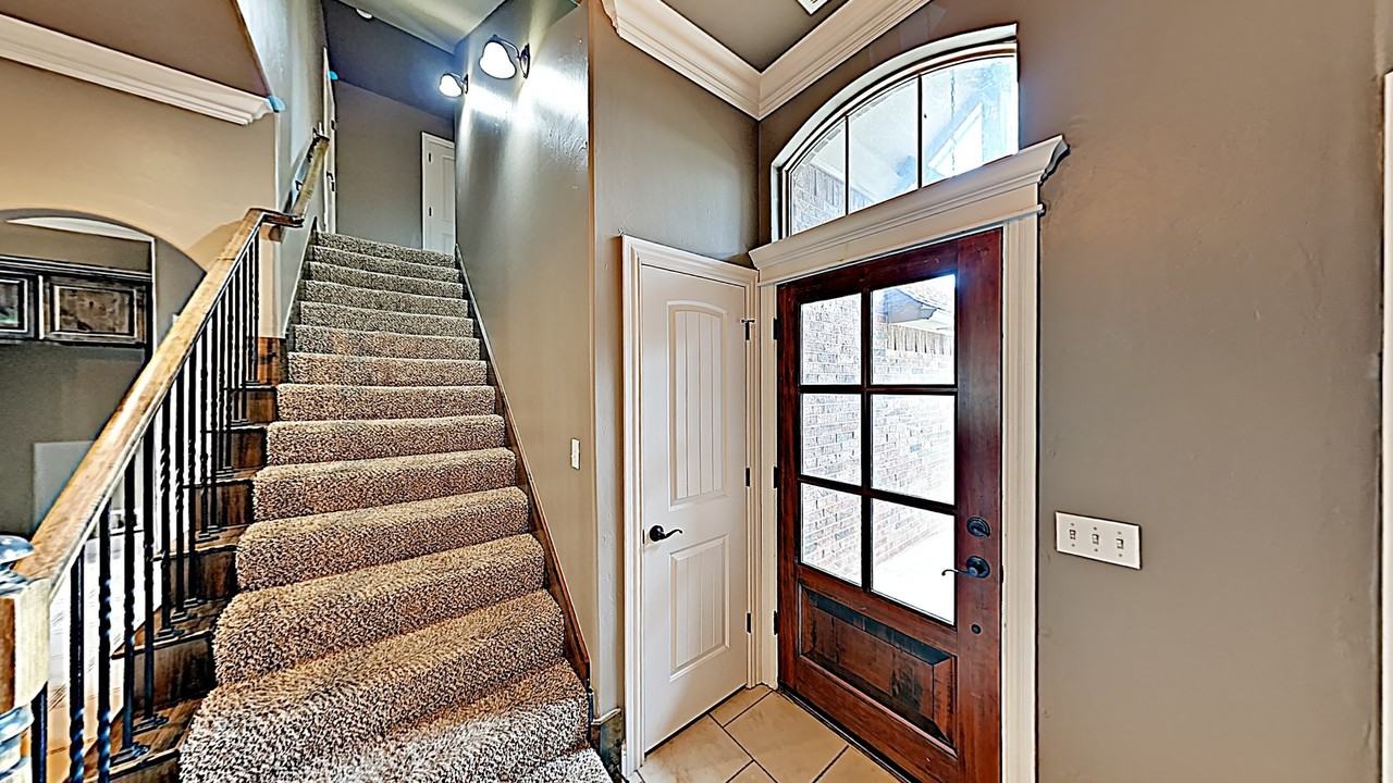 17332 Hardwood Pl - Photo 5 of 24