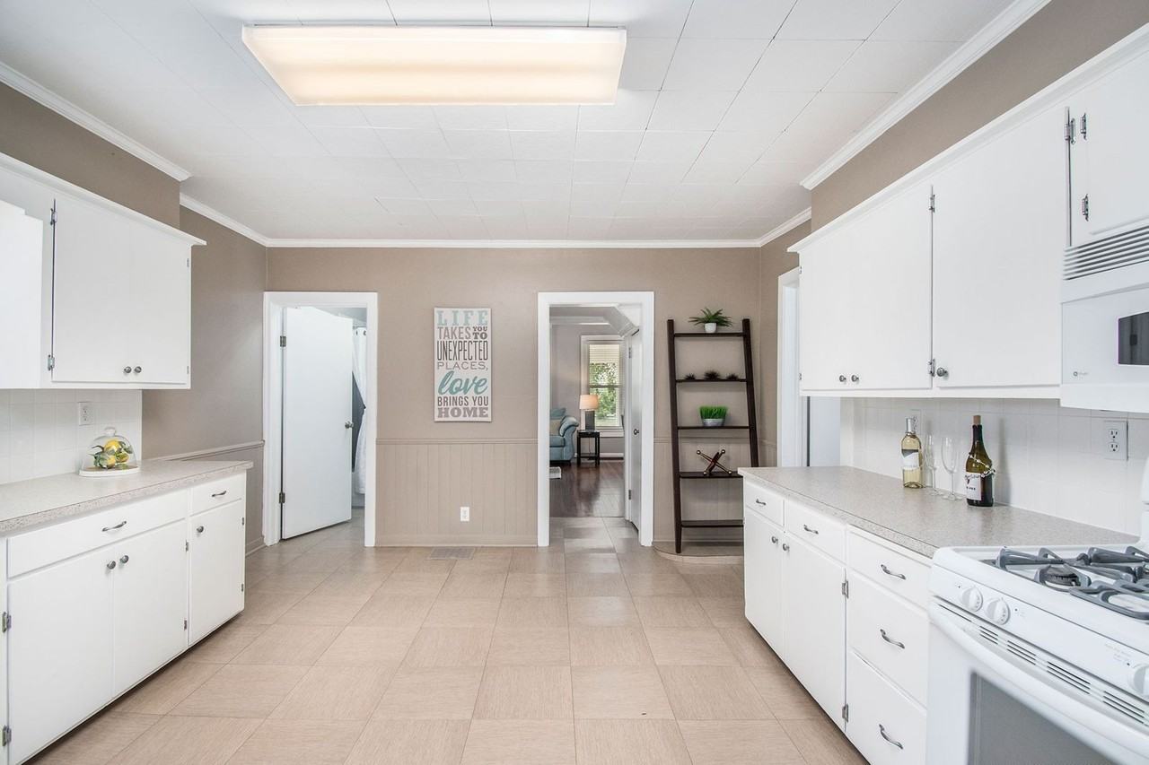 4959 S 134th St - Photo 4 of 22