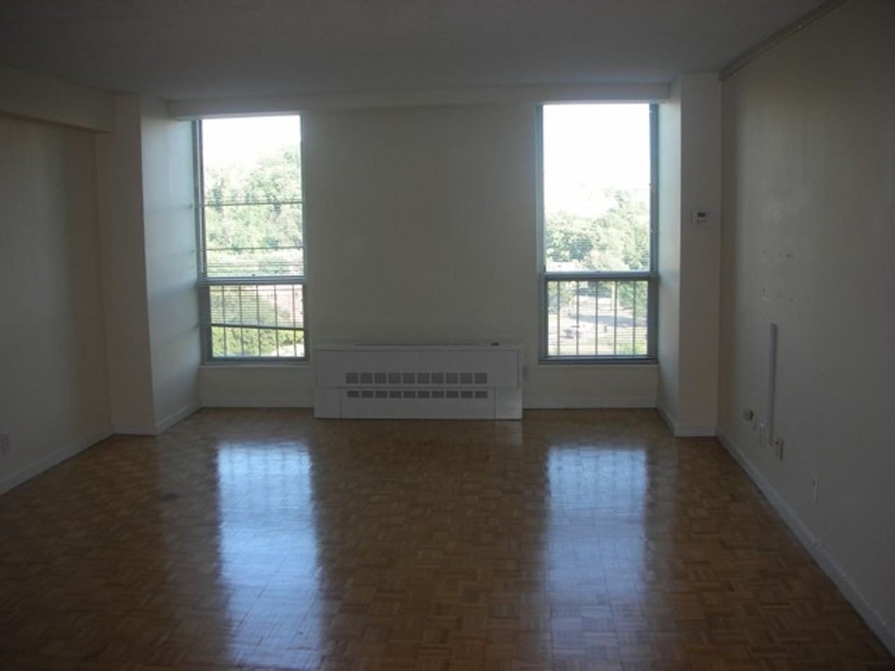 33 Pond Ave - Photo 4 of 9