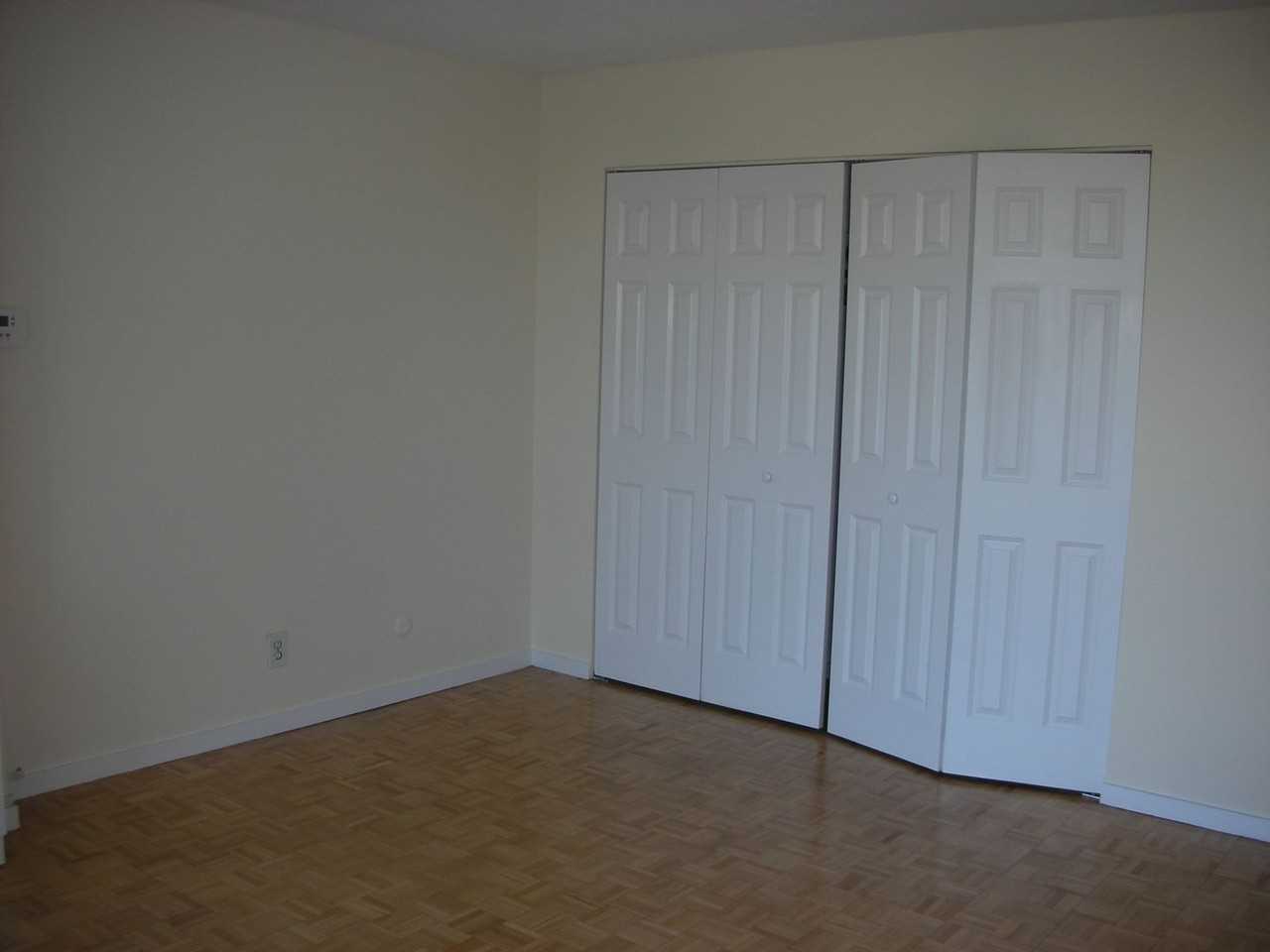 33 Pond Ave - Photo 6 of 9