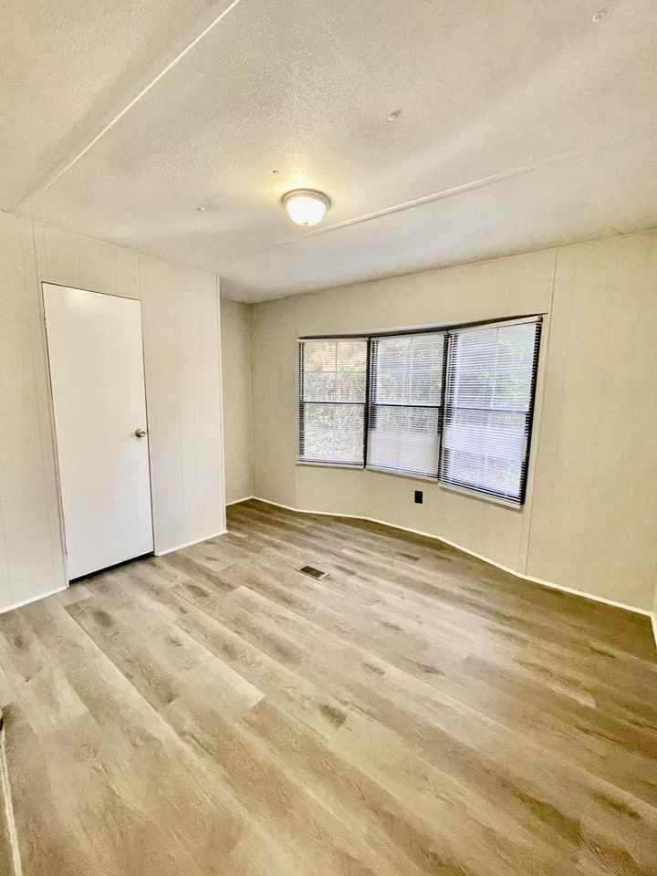 108 Canipe Rd - Photo 6 of 14
