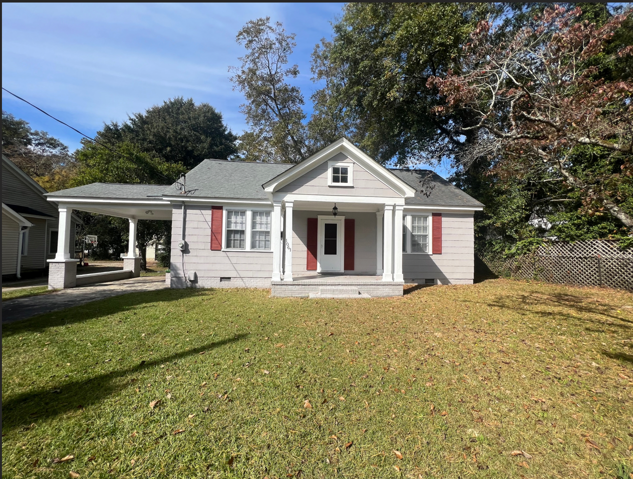 1061 Carolina Ave - Photo 3 of 15