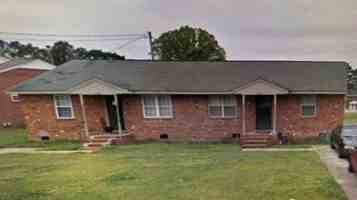 featured image of 1718 Windsor Dr