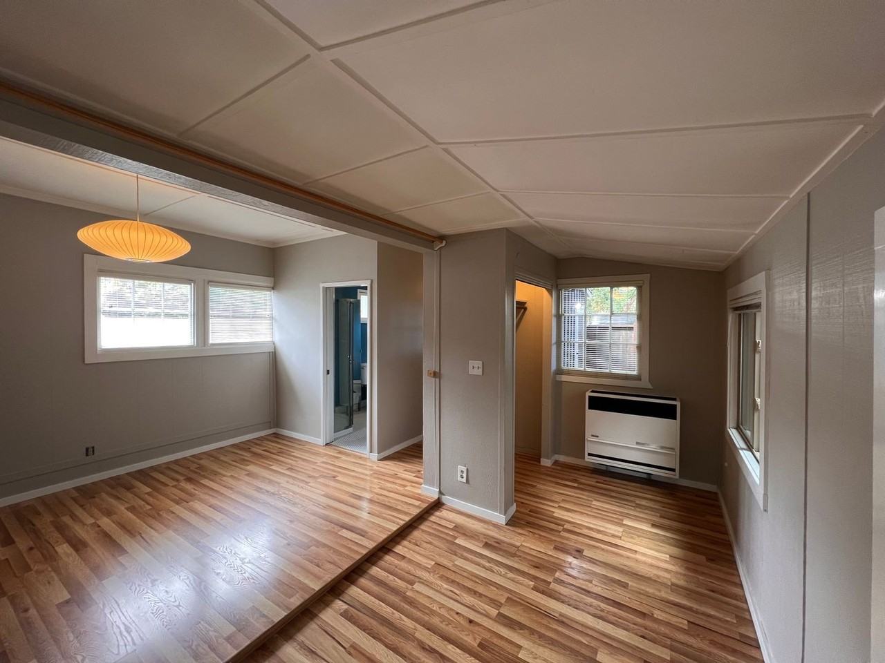 443 Center Blvd - Photo 5 of 9