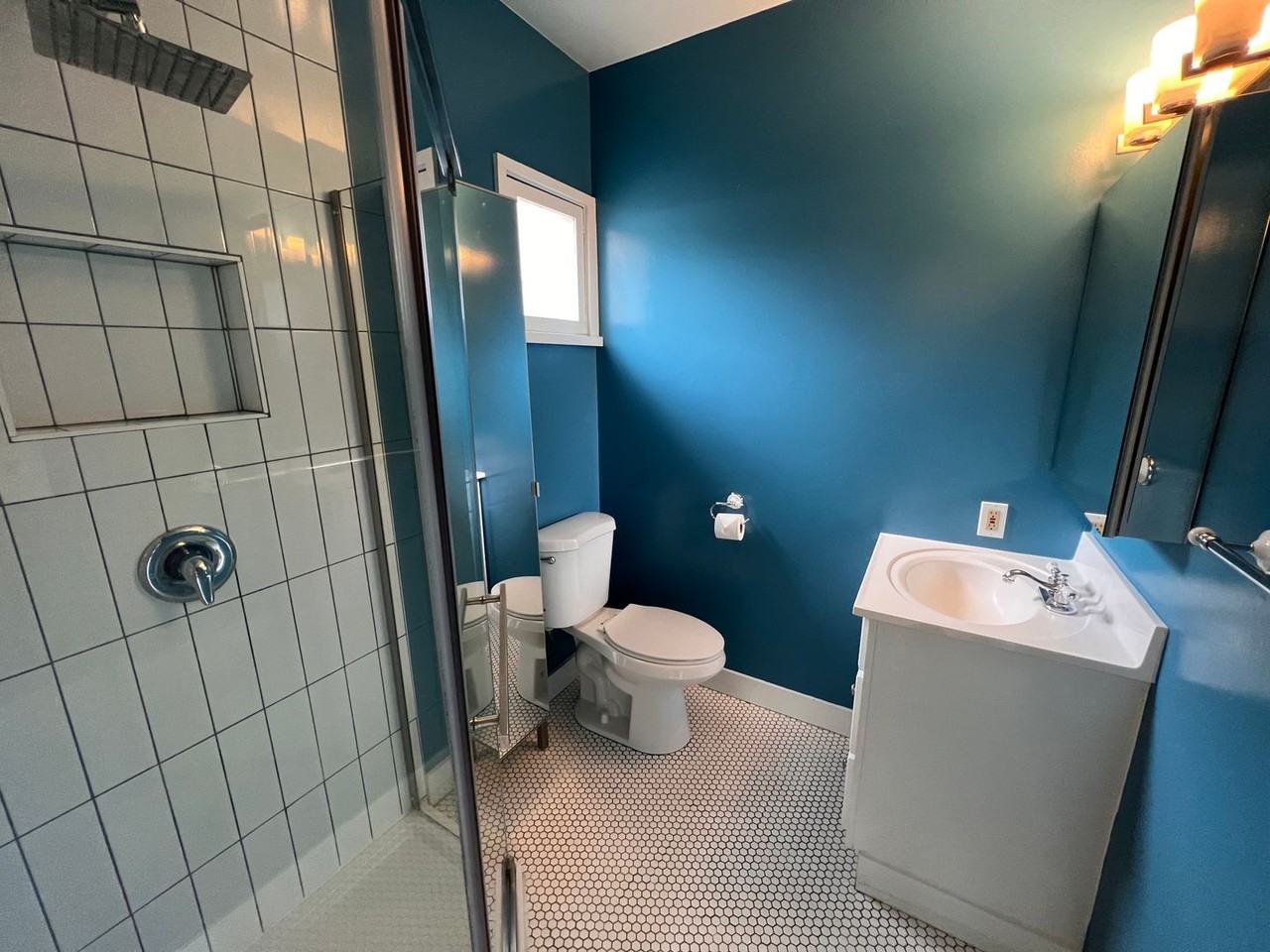 443 Center Blvd - Photo 7 of 9