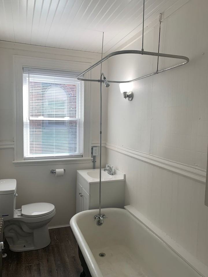 668 E Market St #2 - Photo 3 of 15