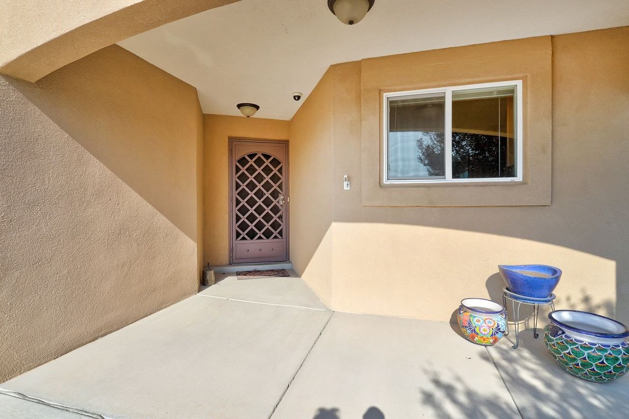10831 Retanas Pl Nw - Photo 2 of 10