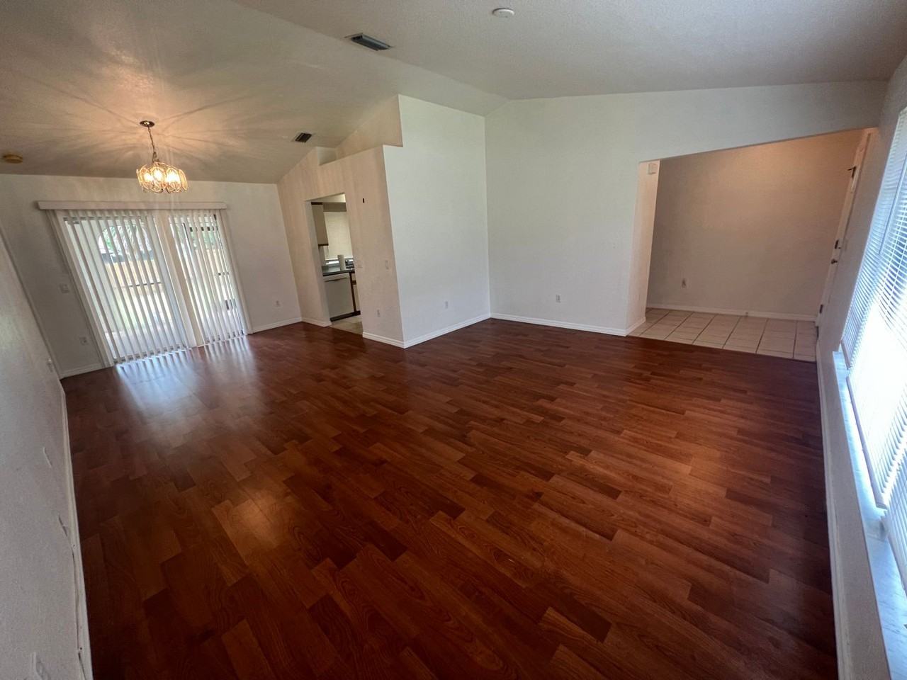 1017 Tropical Ave Nw - Photo 3 of 14