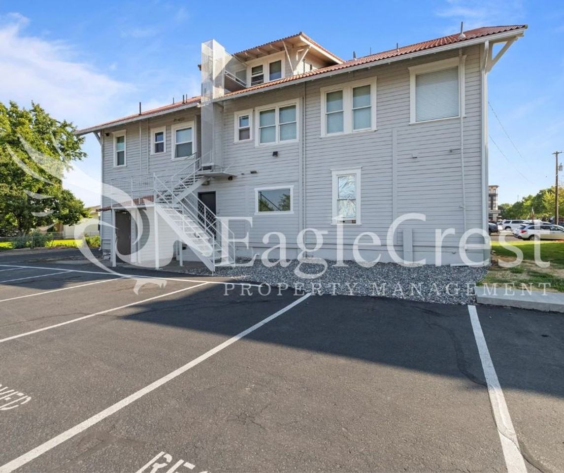 105NSP - Photo 6 of 50