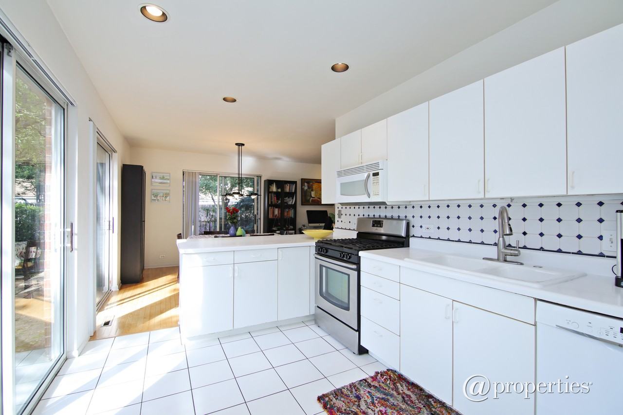 1911 Central Ave - Photo 3 of 9