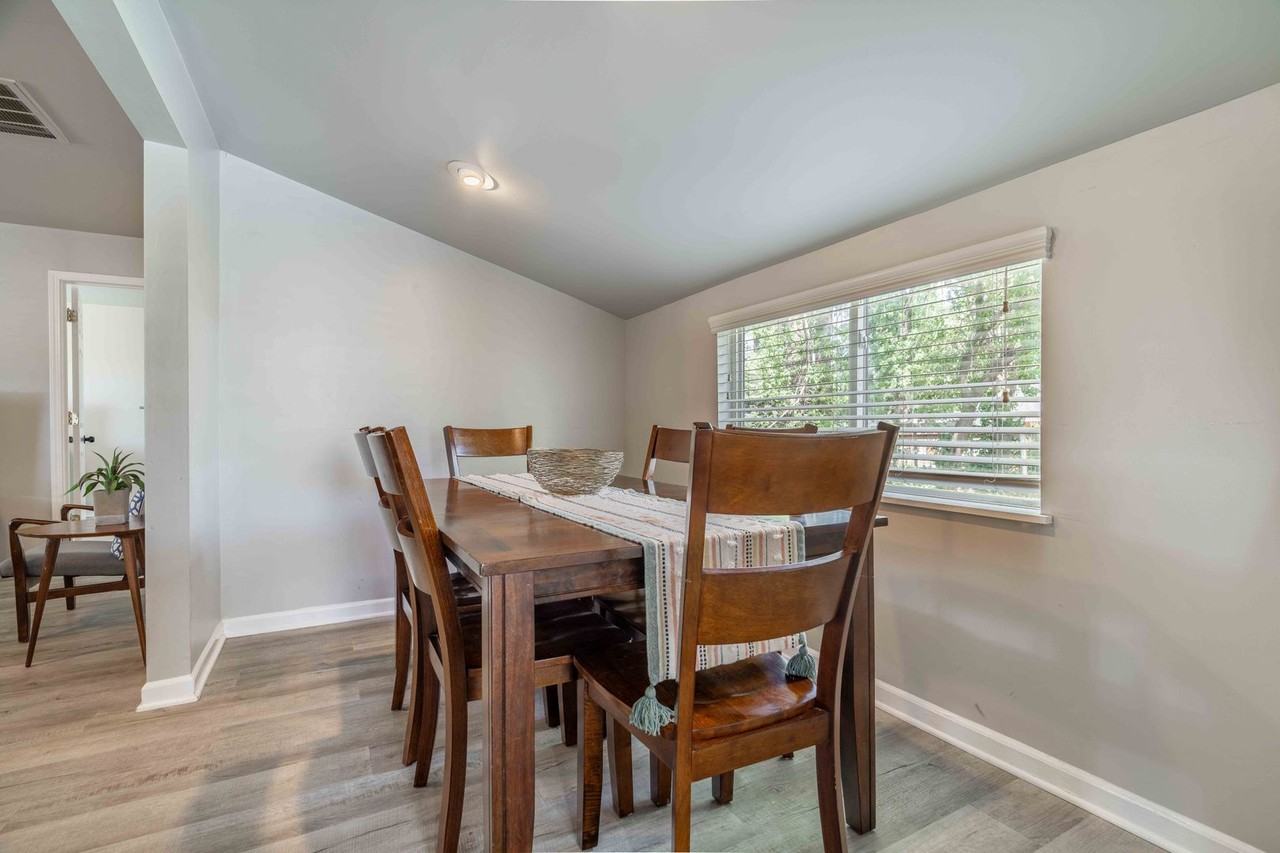 315 Sw F St - Photo 6 of 18