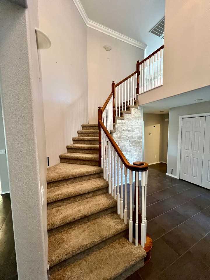 3535 Quailridge Dr - Photo 3 of 23