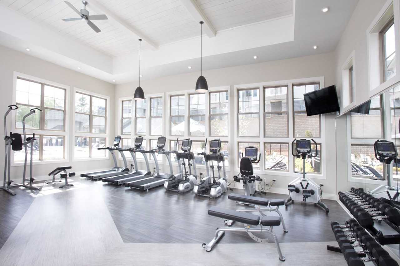 Dream Asheville Exchange - Photo 4 of 41