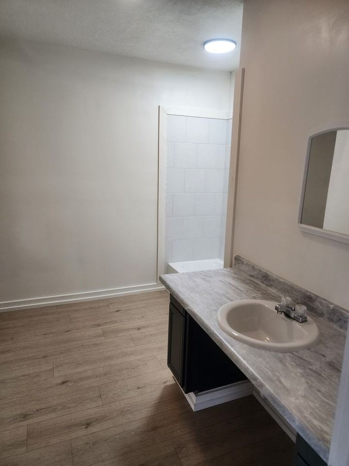 706 3rd St - Photo 3 of 23