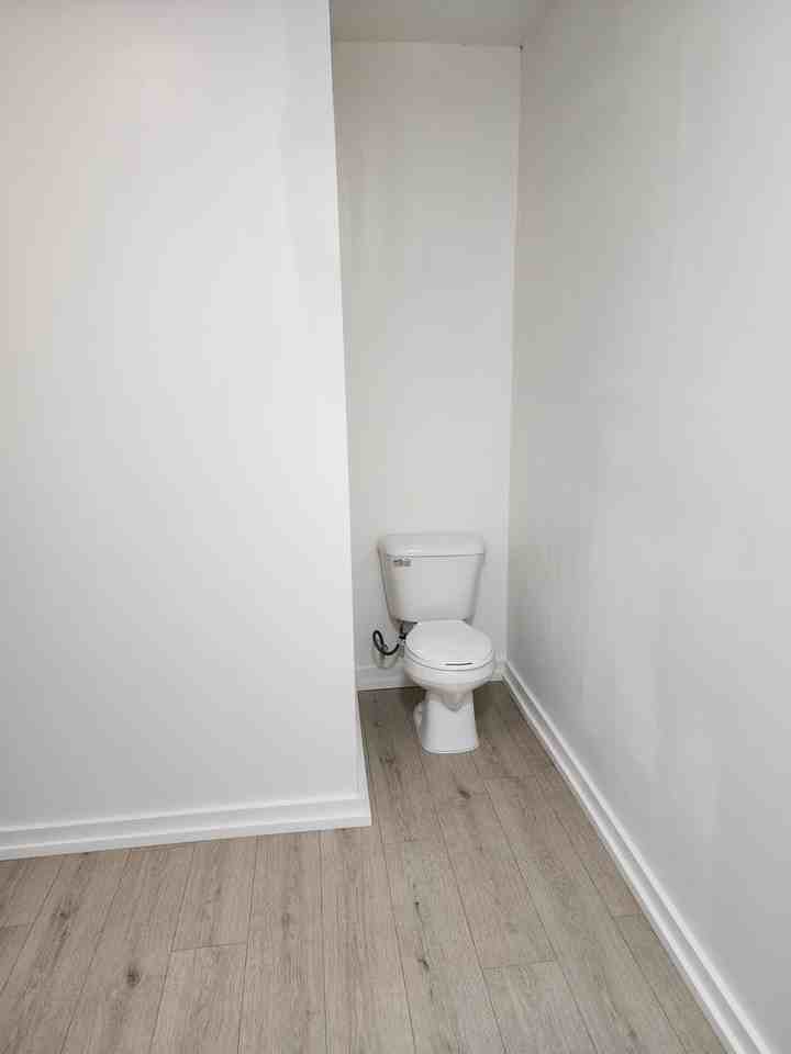 706 3rd St - Photo 4 of 23