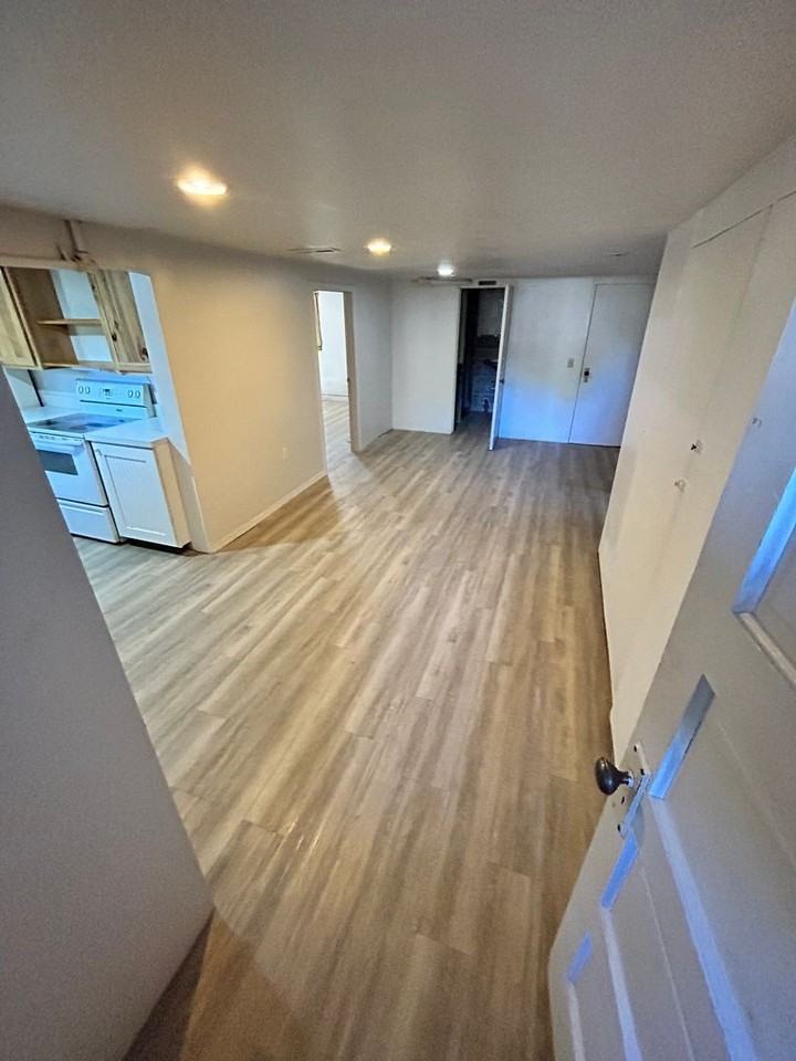 1407 X Avenue - Photo 3 of 23