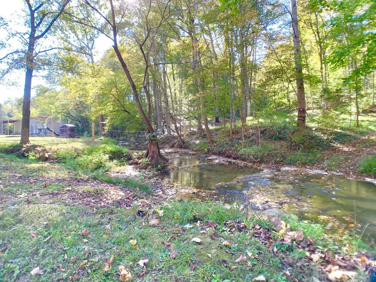 3979 Lem Davis Rd - Photo 5 of 50