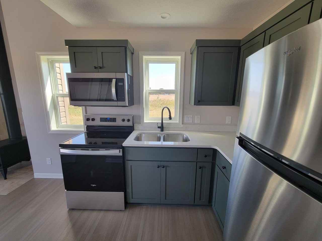 17753 Bunge Avenue - Photo 2 of 13