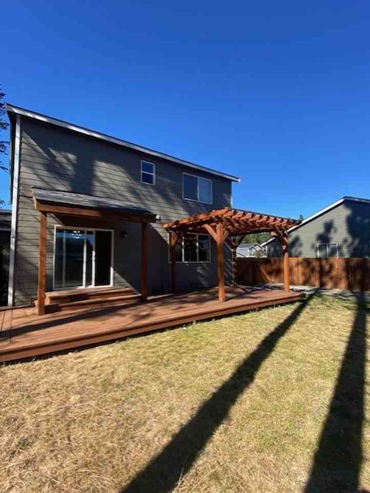 301 Landis Ln - Photo 2 of 5