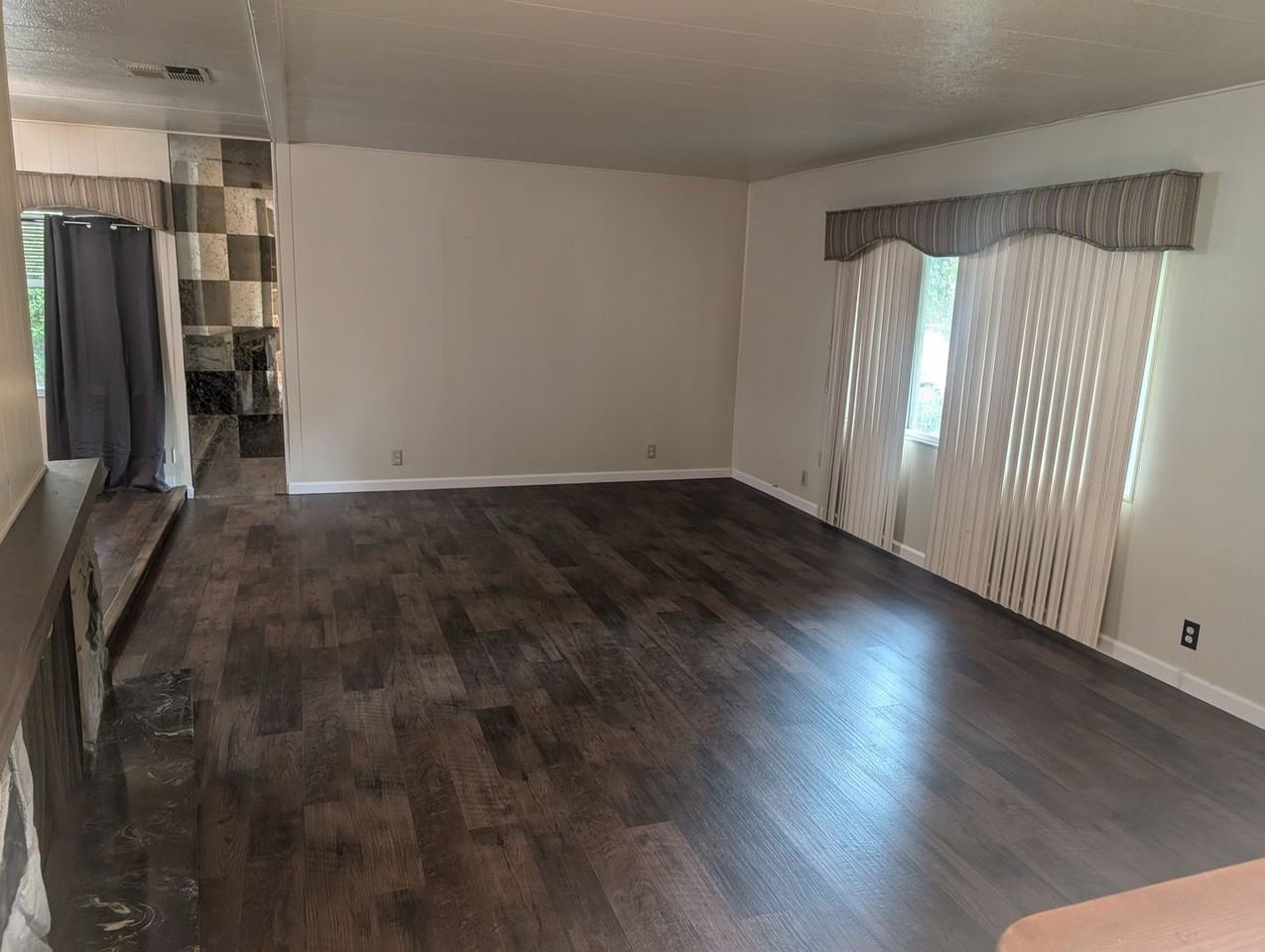 7222 Whitehouse Dr - Photo 3 of 20