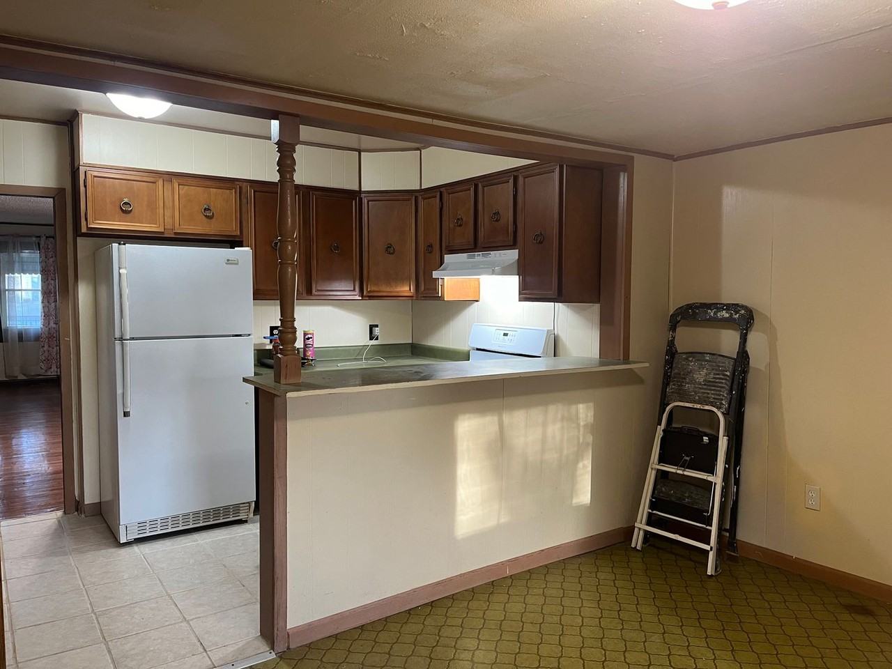 2820 Se Iowa Ave - Photo 4 of 12