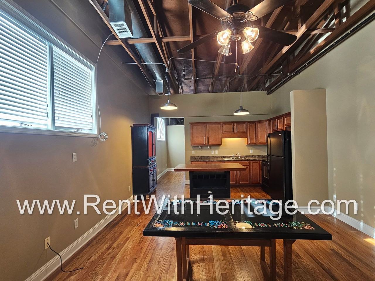 130 W Montgomery St #D - Photo 3 of 32