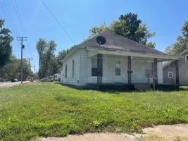 featured image of 208 E Reed St