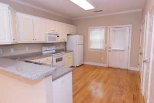460 Barnett Shoals Rd #B2 - Photo 1 of 1