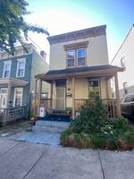 featured image of 425 Warner St