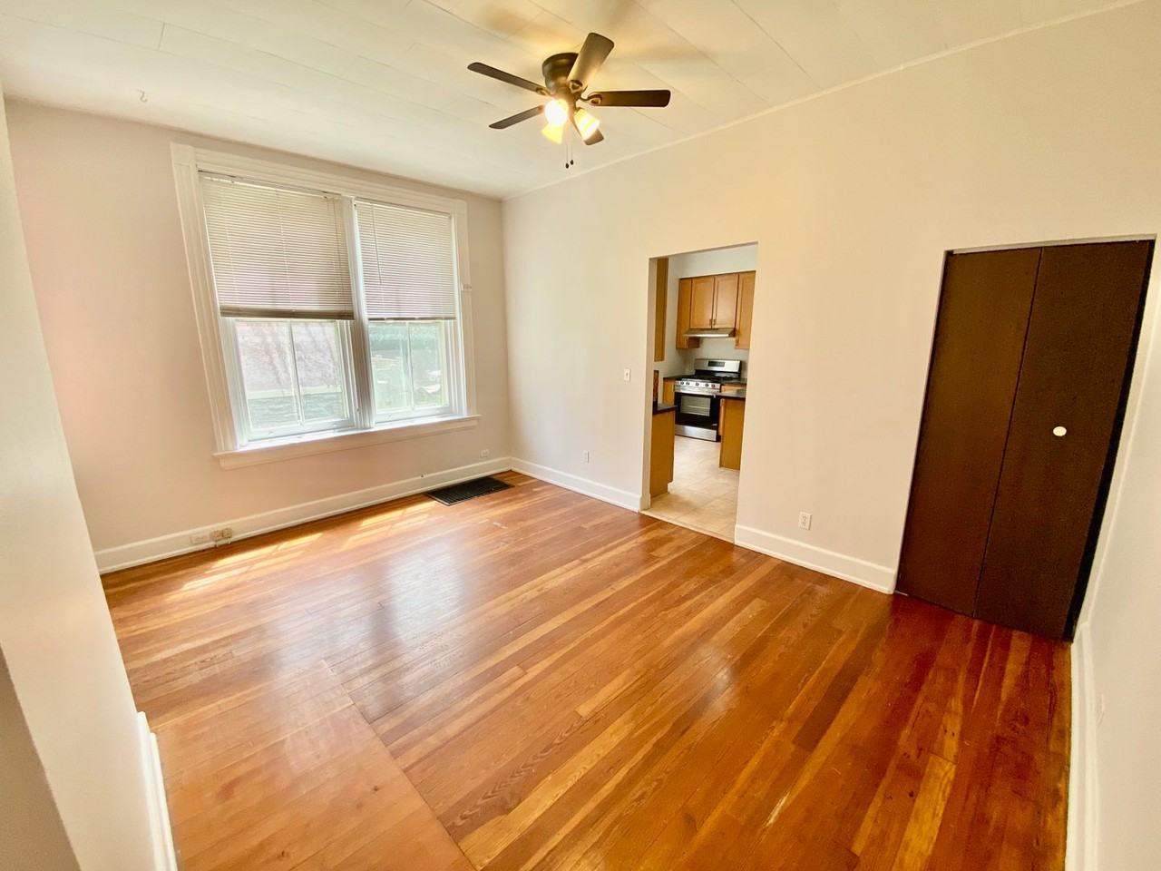 49 Parker St - Photo 7 of 26